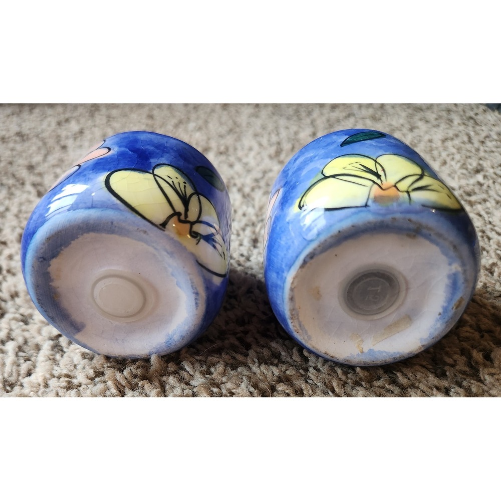 Vintage‎ Hand Painted Floral Ceramic Salt and Pepper Shakers Blue Glaze Set - Picture 5 of 8